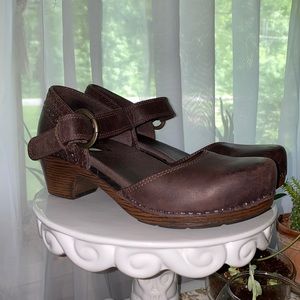 Vintage style 2 inch heels